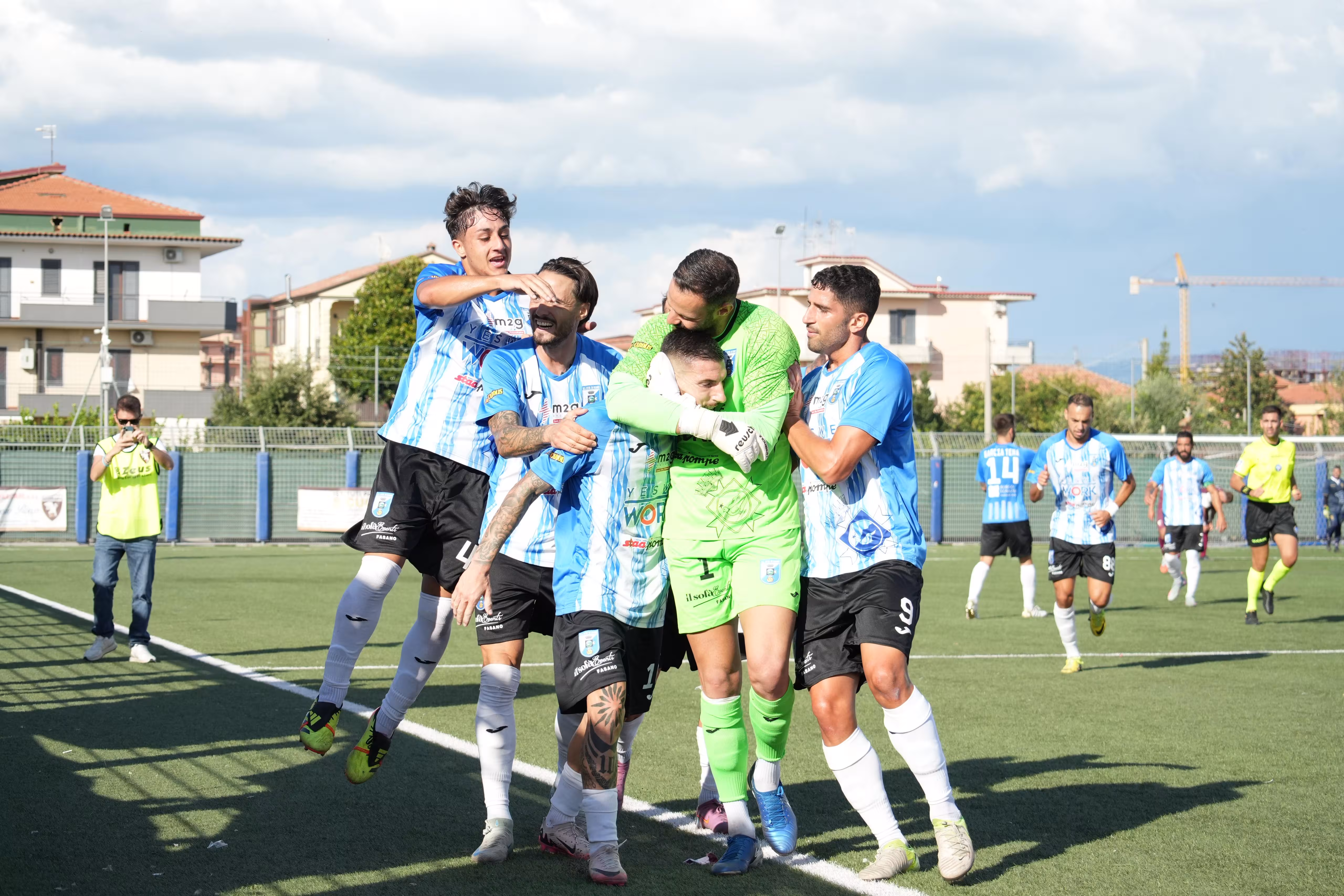 esultanza al gol di Loiodice contro l'Acerrana