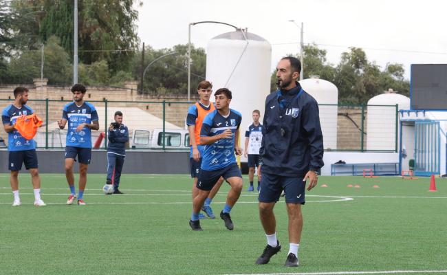 Luigi Agnelli dirige l'allenamento